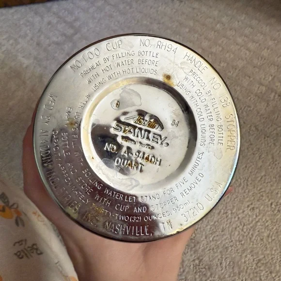 Vintage Stanley Aladdin Thermos with Handle 1 Quart - Picture 4 of 7
